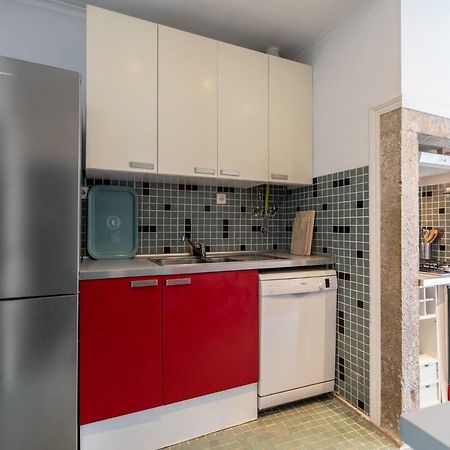 Fantastic Family Apartment In Estrela Lissabon Buitenkant foto
